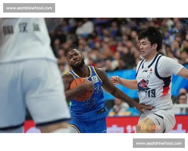 压哨绝杀瞬间点燃全场激情球迷见证奇迹时刻